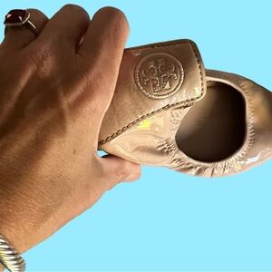 Tory Burch Beige Ballet Flats — Size 8
